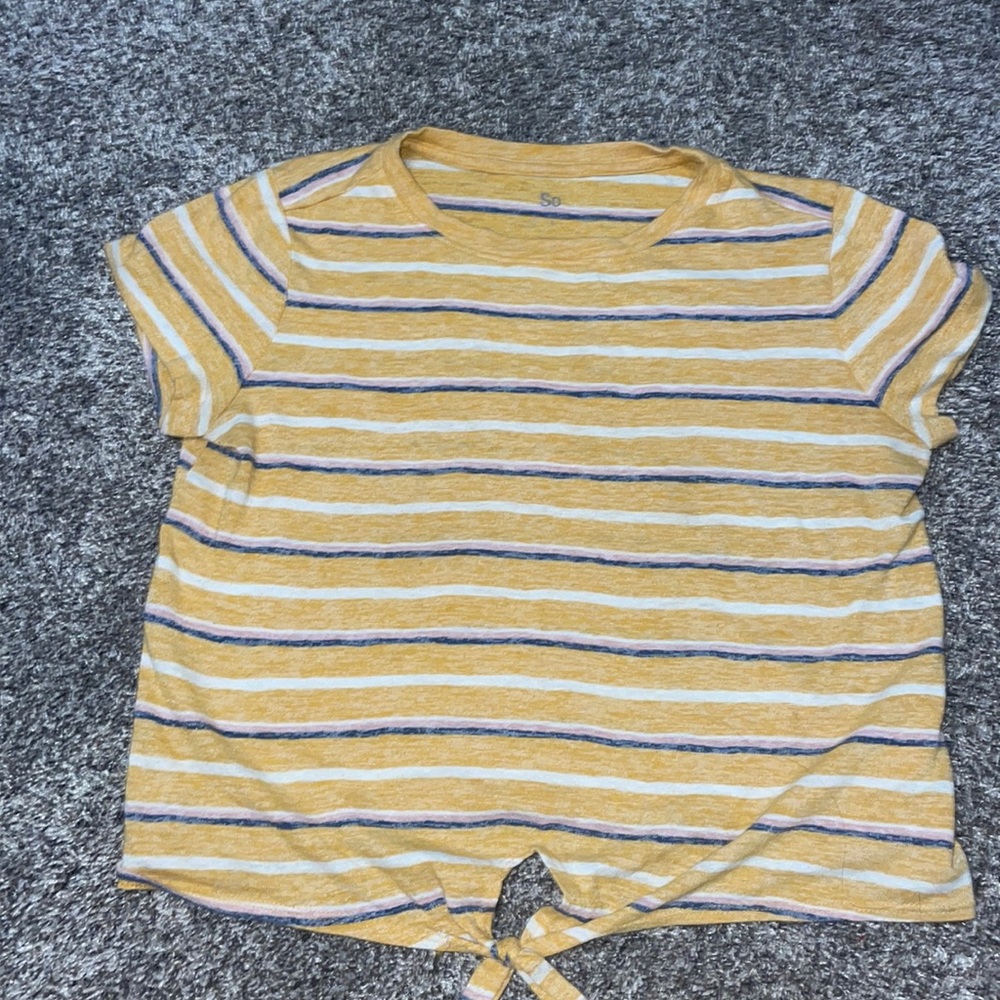 Yellow T shirt
